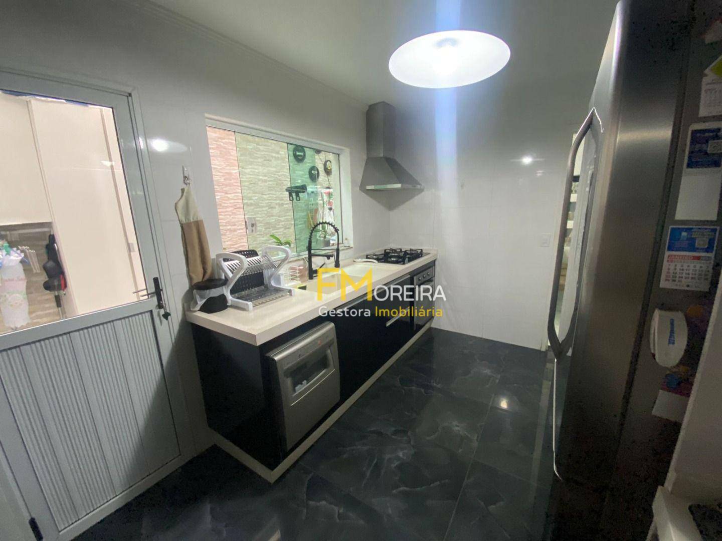 Sobrado à venda com 3 quartos, 111m² - Foto 9