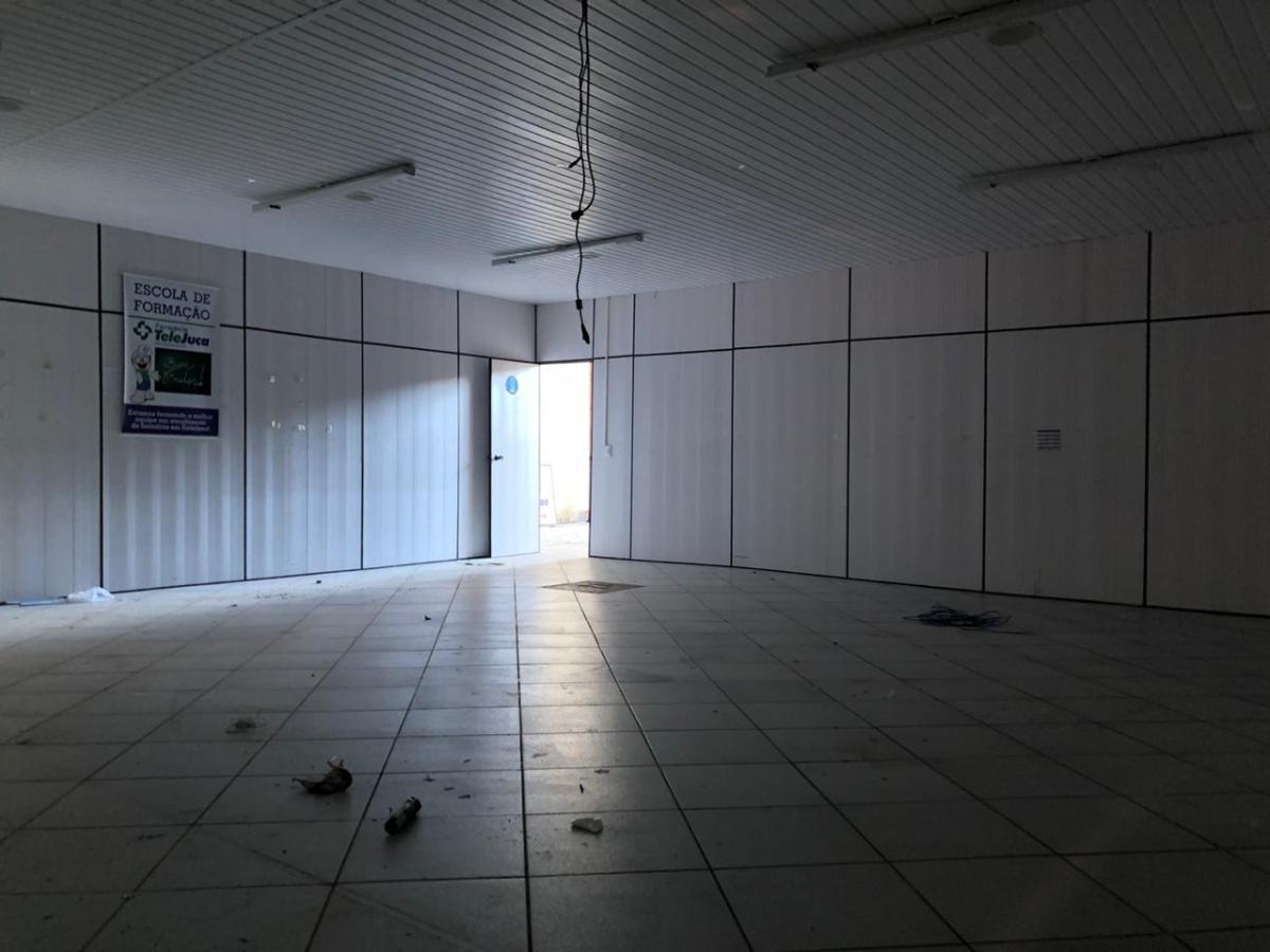 Depósito-Galpão-Armazém para alugar, 250m² - Foto 6