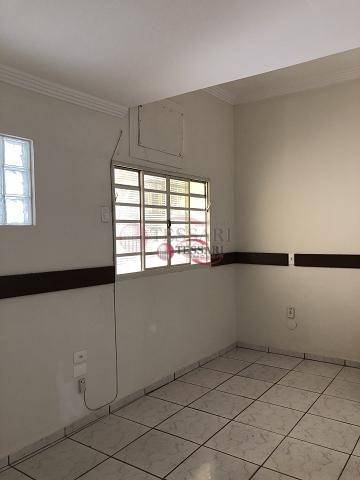 Casa para alugar com 3 quartos, 70m² - Foto 6