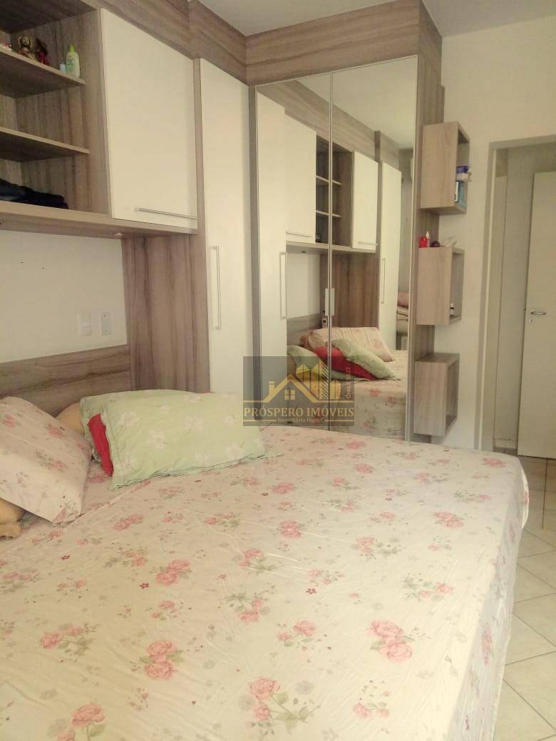 Apartamento à venda com 2 quartos, 82m² - Foto 11