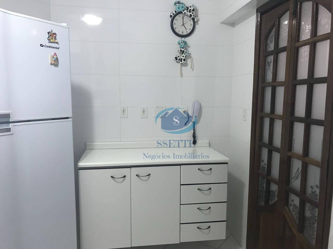 Apartamento à venda com 3 quartos, 75m² - Foto 4