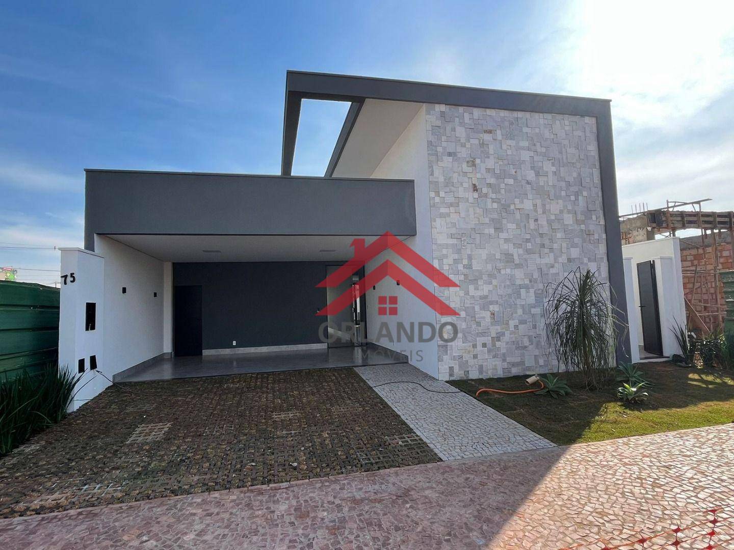 Casa de Condomínio à venda com 3 quartos, 182m² - Foto 1