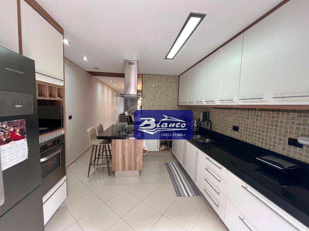 Sobrado à venda com 4 quartos, 190m² - Foto 13