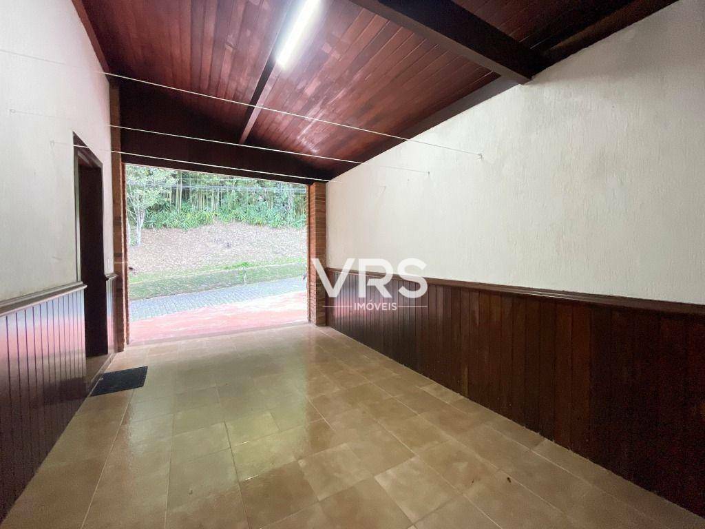 Casa de Condomínio à venda com 5 quartos, 450m² - Foto 6