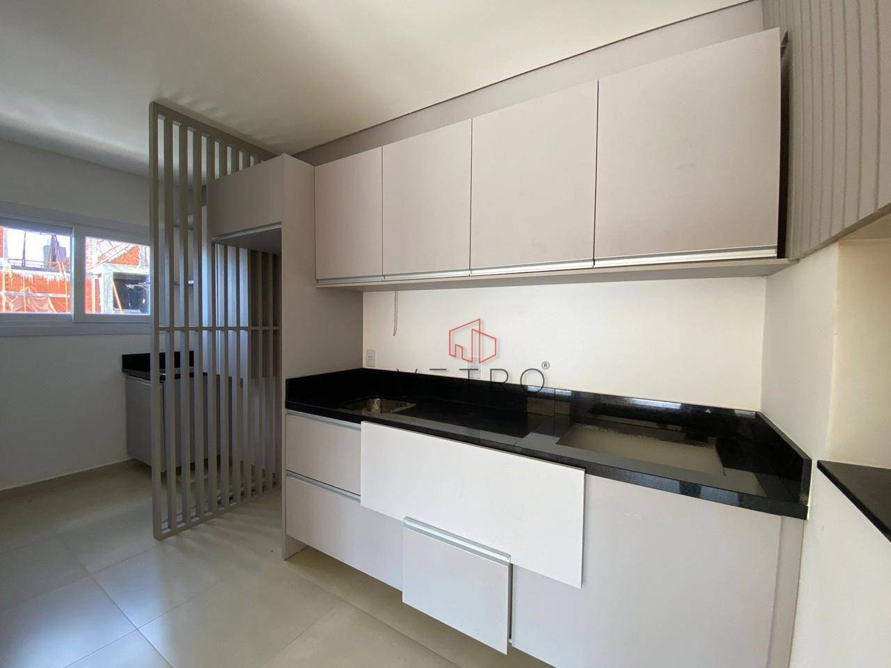 Apartamento à venda com 2 quartos, 79m² - Foto 3