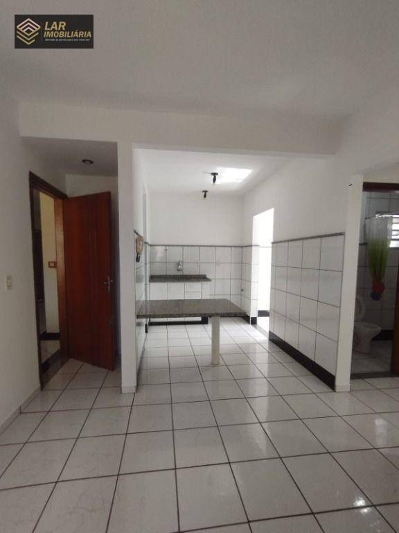 Apartamento para alugar com 1 quarto, 47m² - Foto 1