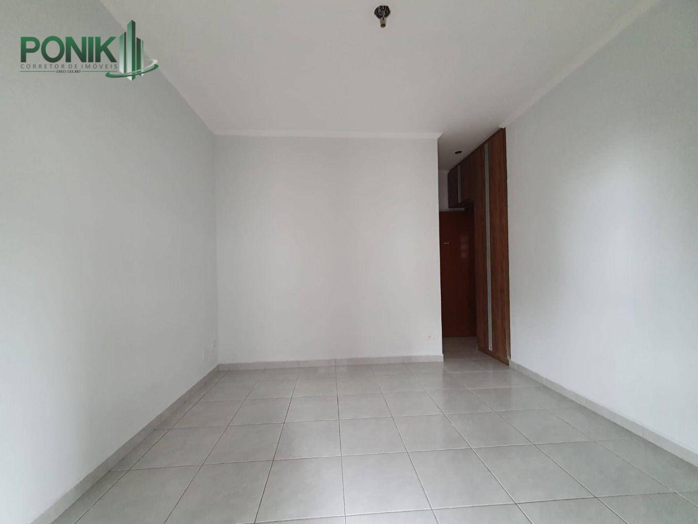 Apartamento à venda com 3 quartos, 131m² - Foto 18