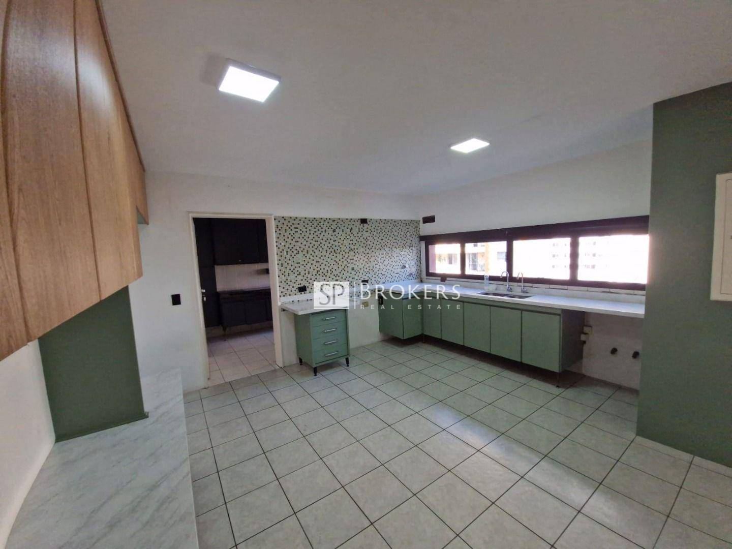 Apartamento à venda com 4 quartos, 212m² - Foto 6