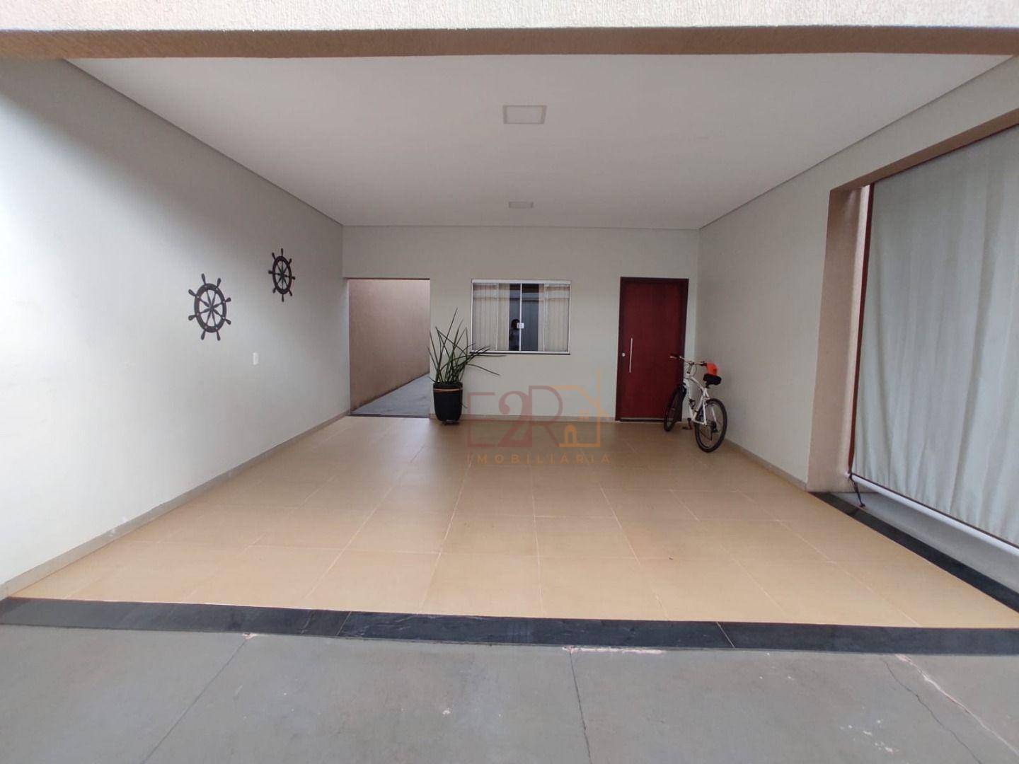 Casa à venda com 5 quartos, 227m² - Foto 1