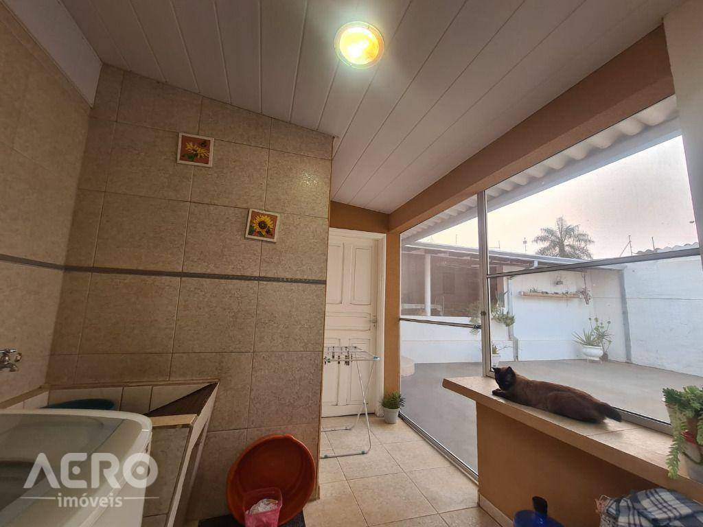 Casa à venda com 3 quartos, 248m² - Foto 15