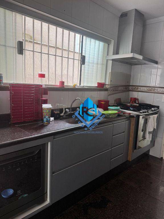 Sobrado à venda com 4 quartos, 350m² - Foto 32