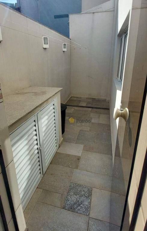 Sobrado à venda com 4 quartos, 197m² - Foto 12