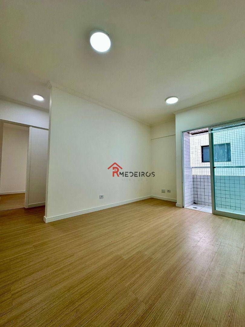 Apartamento à venda com 1 quarto, 40m² - Foto 7