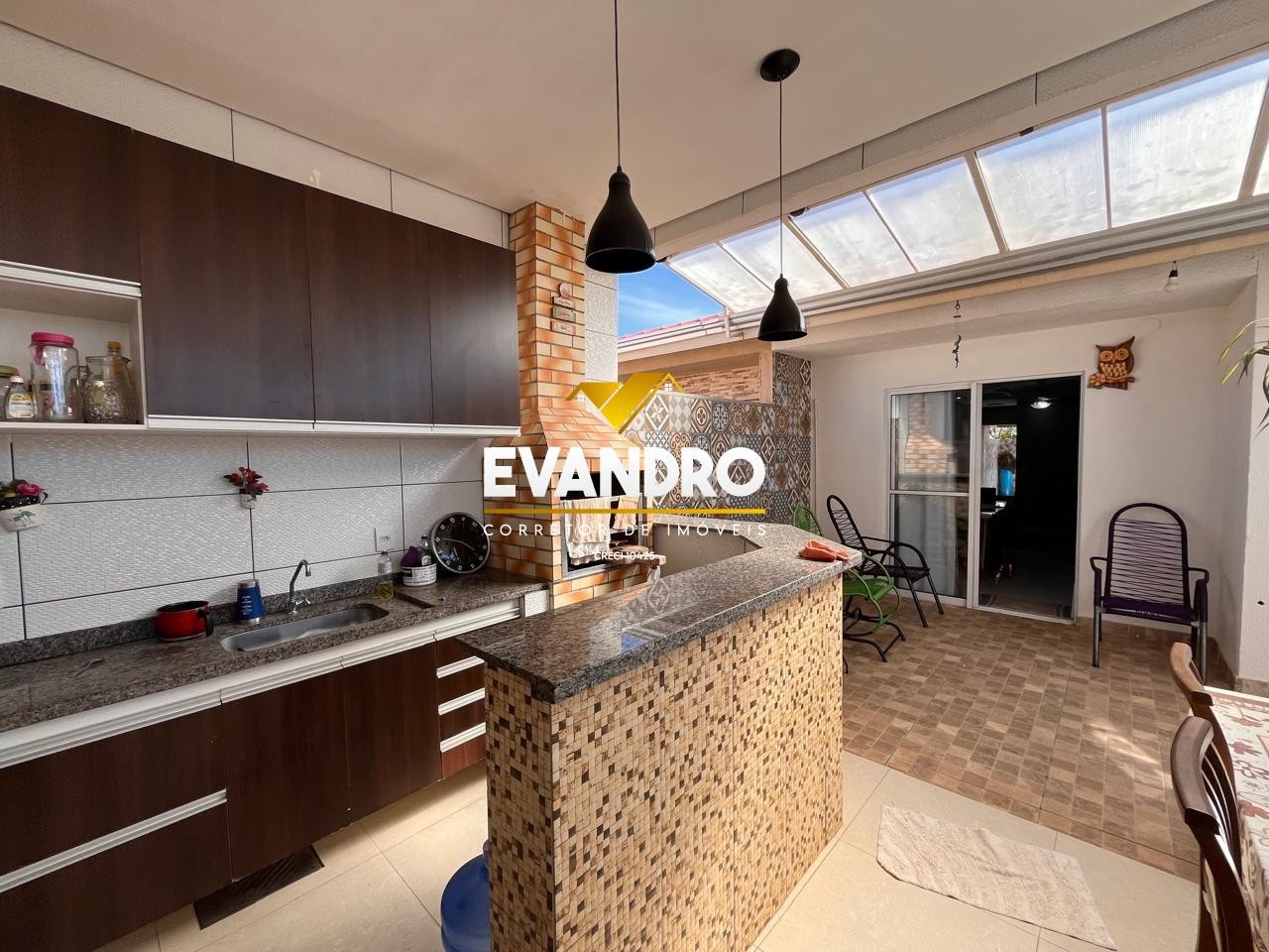 Casa de Condomínio à venda com 3 quartos, 198m² - Foto 4