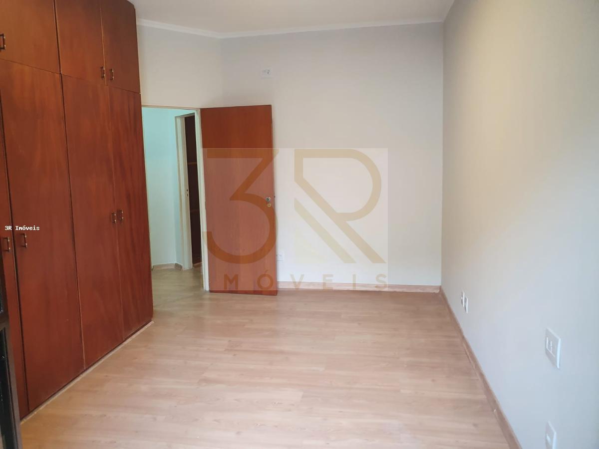 Apartamento à venda com 3 quartos, 94m² - Foto 11