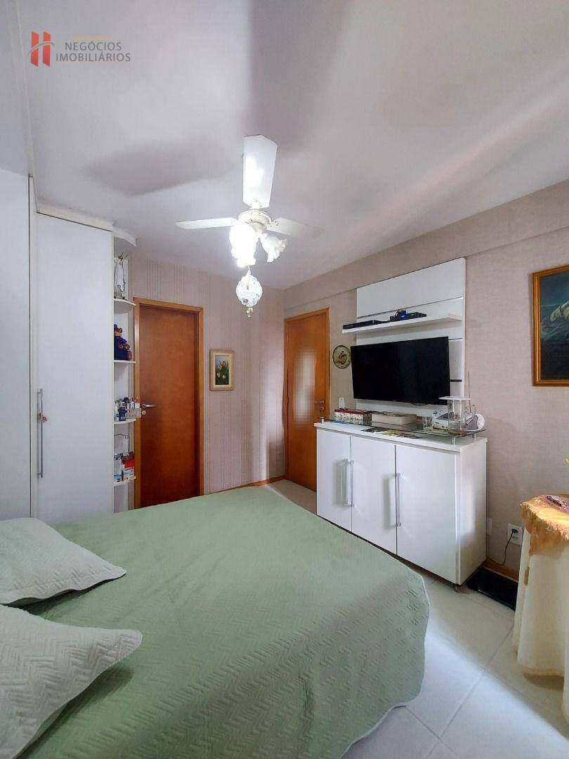 Apartamento à venda com 2 quartos, 75m² - Foto 12