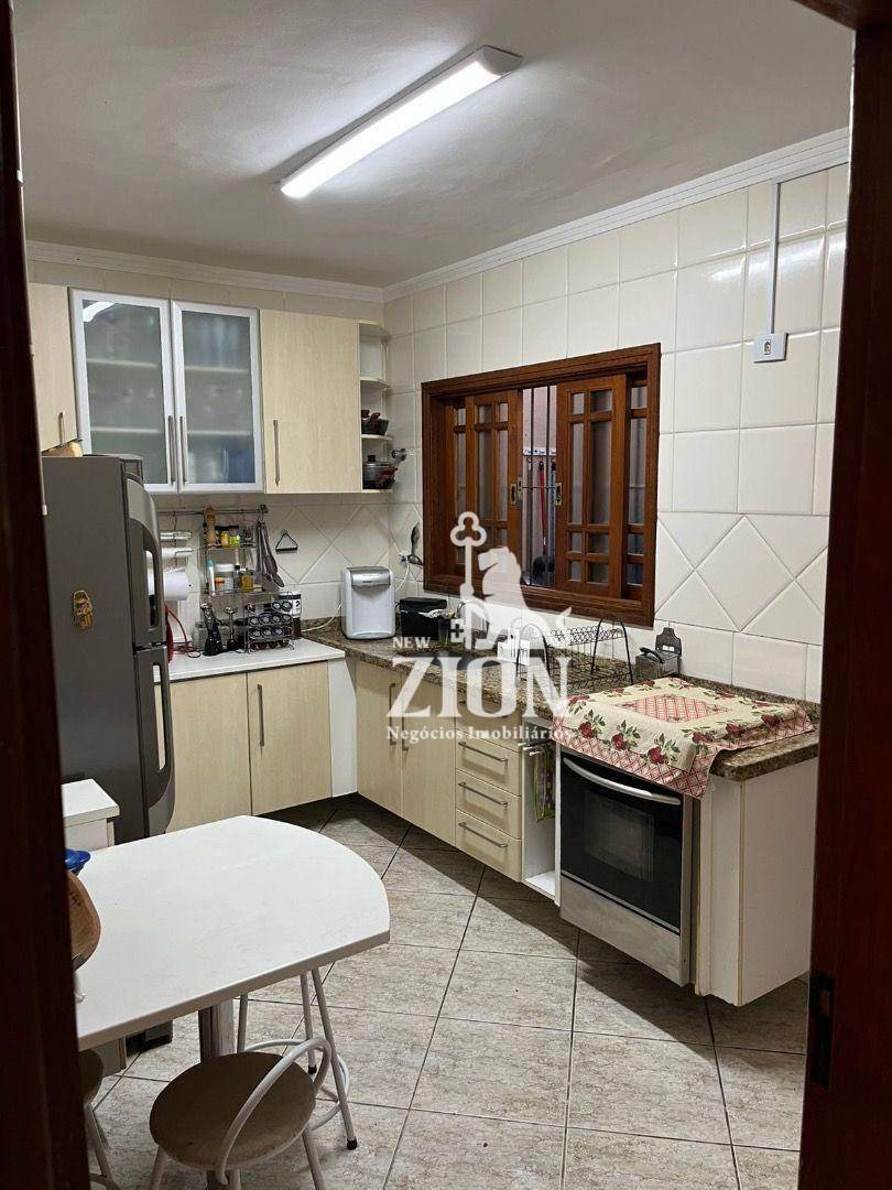 Sobrado à venda com 3 quartos, 126m² - Foto 18