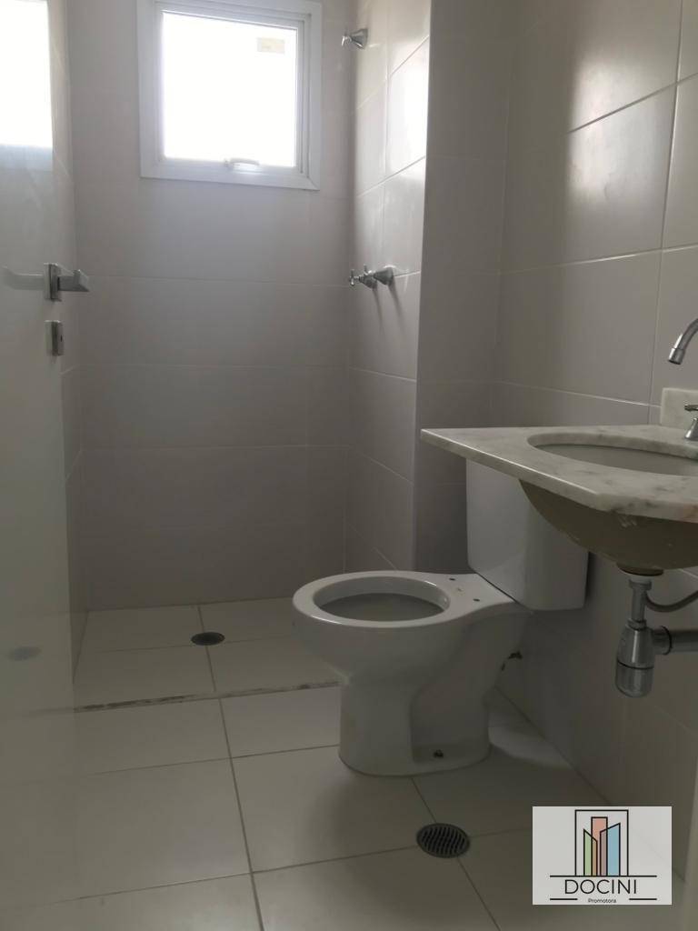 Apartamento à venda com 2 quartos, 69m² - Foto 11