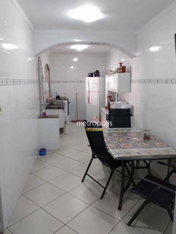 Sobrado à venda com 2 quartos, 204m² - Foto 5