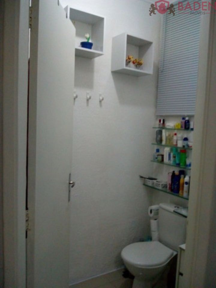 Apartamento à venda com 1 quarto, 38m² - Foto 9