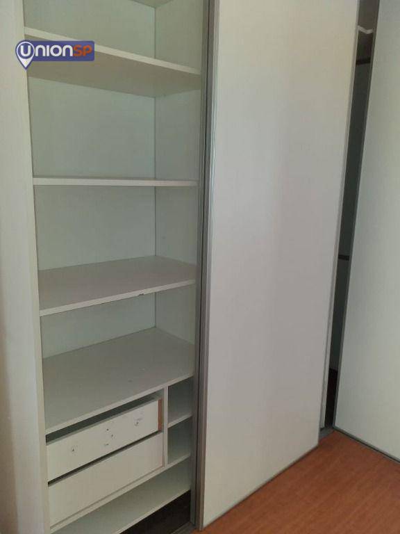 Apartamento à venda com 3 quartos, 180m² - Foto 11