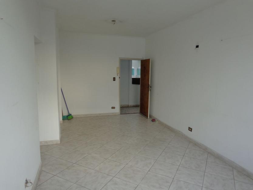 Apartamento à venda com 2 quartos, 82m² - Foto 2