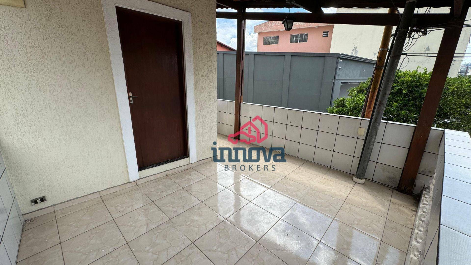 Casa à venda com 2 quartos, 250M2 - Foto 1