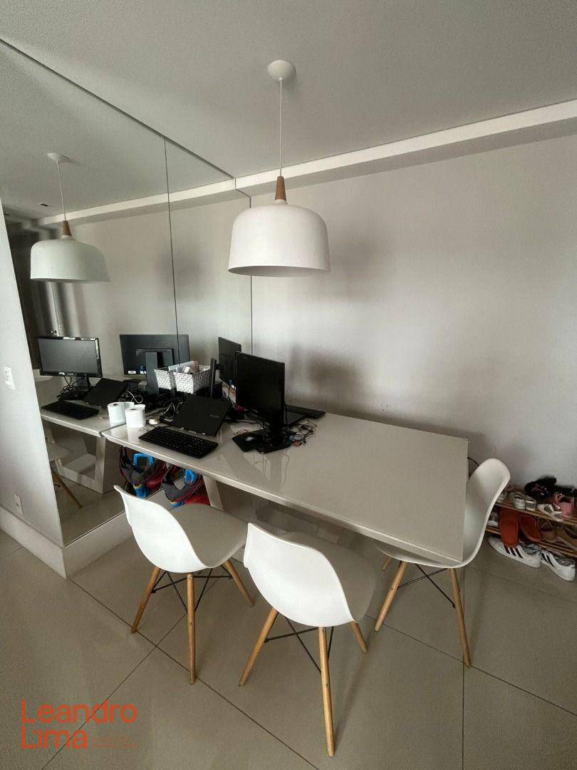 Apartamento à venda com 2 quartos, 60m² - Foto 5