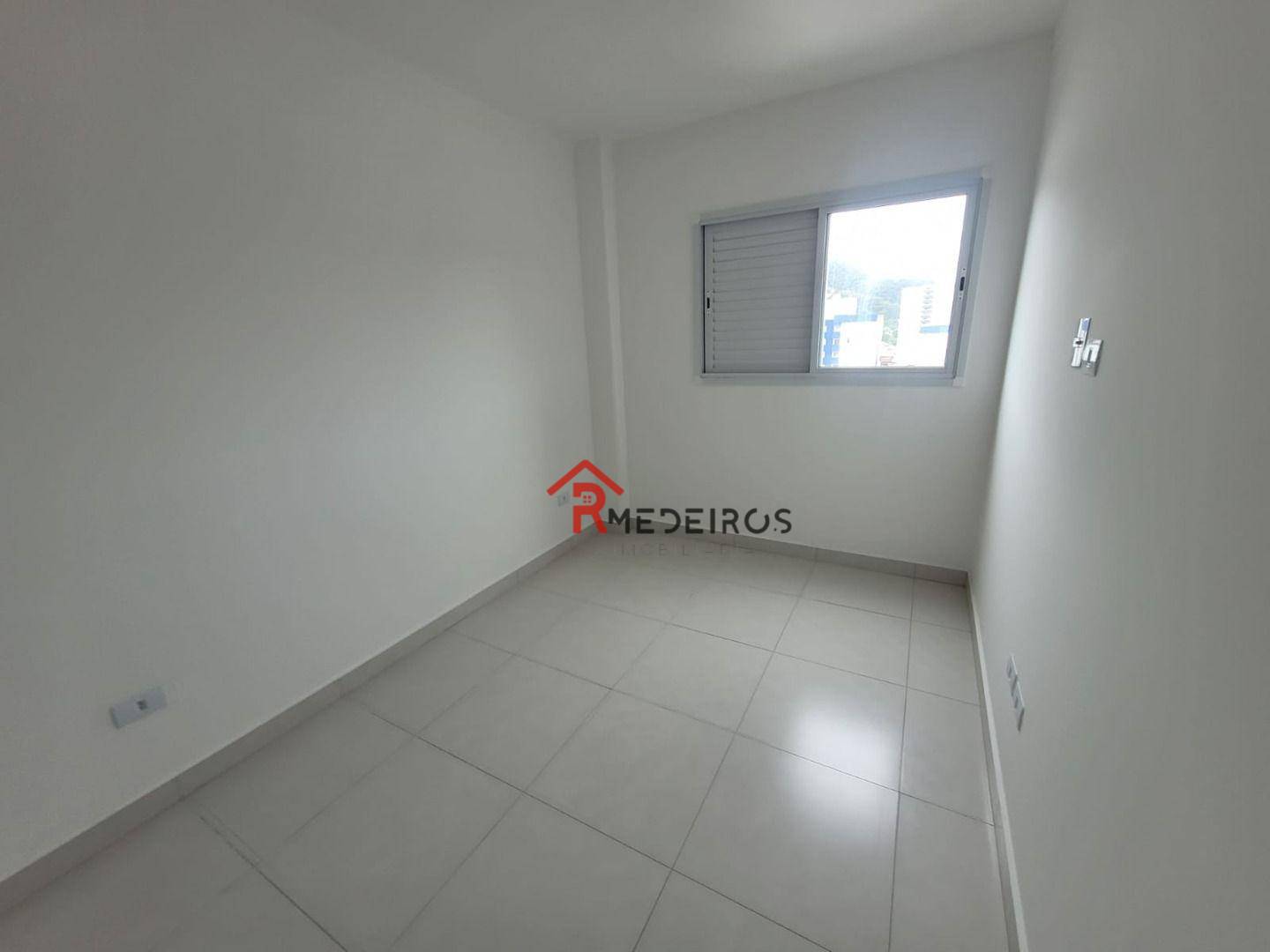 Apartamento à venda com 2 quartos, 63m² - Foto 13