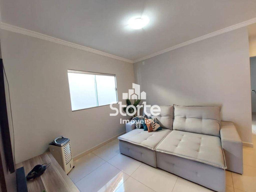 Casa à venda com 3 quartos, 170m² - Foto 1