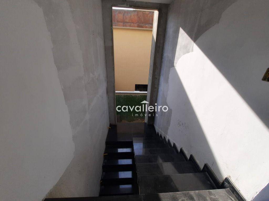 Casa de Condomínio à venda com 4 quartos, 209m² - Foto 25