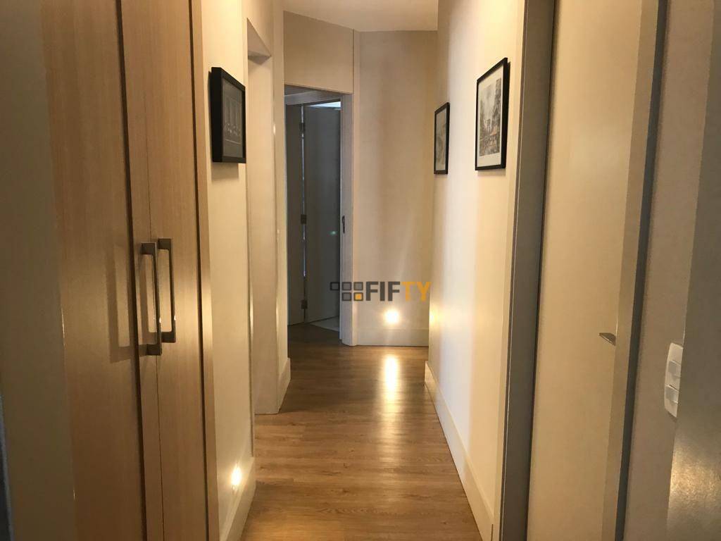 Apartamento à venda com 3 quartos, 200m² - Foto 6