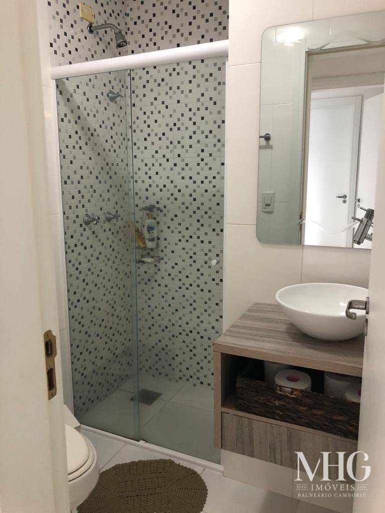 Apartamento à venda com 2 quartos, 63m² - Foto 13