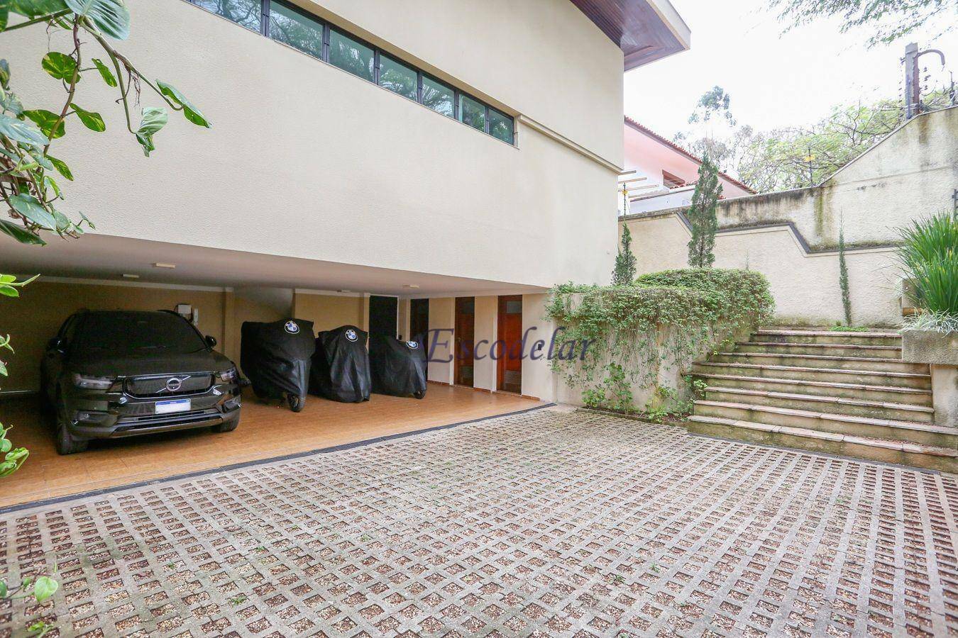 Casa à venda com 4 quartos, 480m² - Foto 1