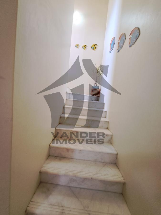 Casa à venda com 4 quartos, 300m² - Foto 13