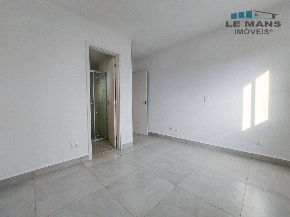 Apartamento à venda com 2 quartos, 62m² - Foto 7