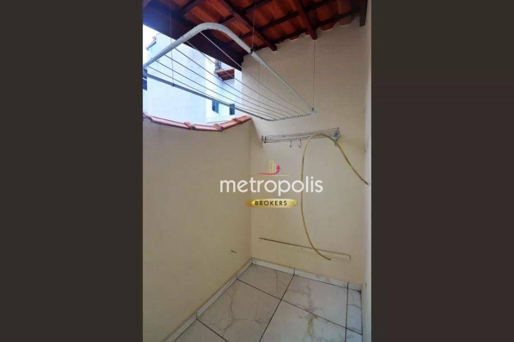 Casa de Condomínio para alugar com 4 quartos, 270m² - Foto 9