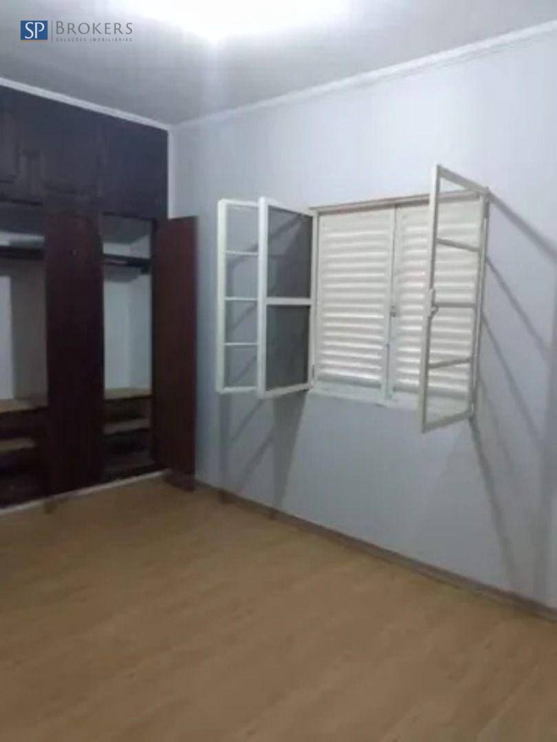 Casa à venda com 4 quartos, 210m² - Foto 15