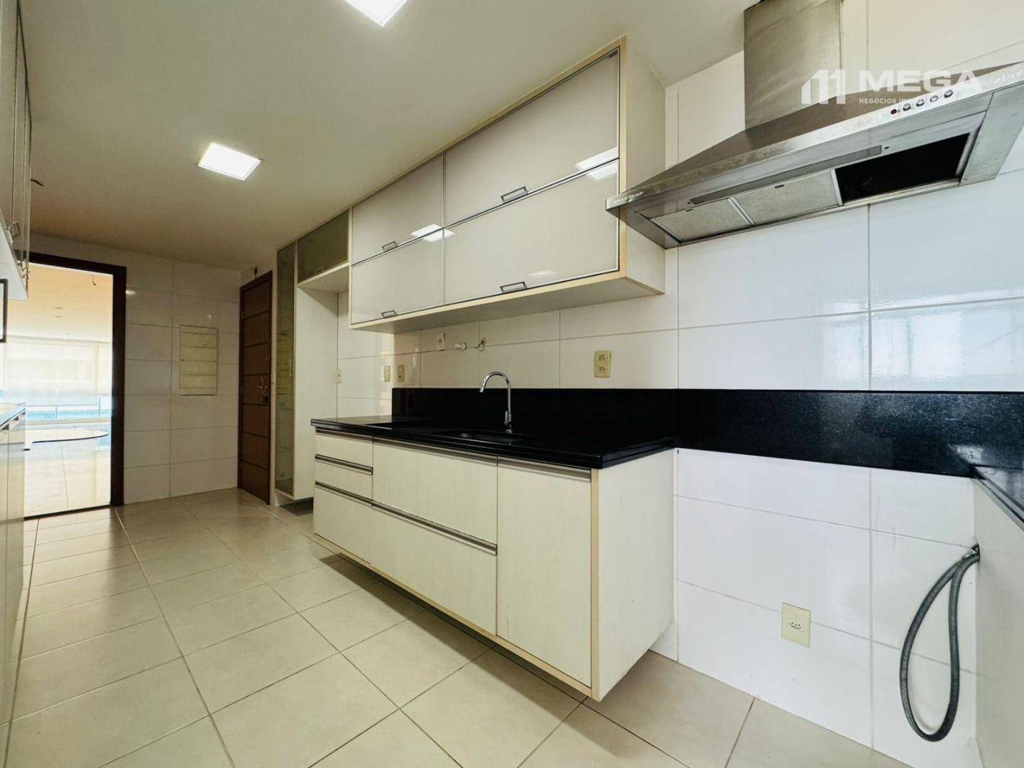 Apartamento para alugar com 4 quartos, 150m² - Foto 30