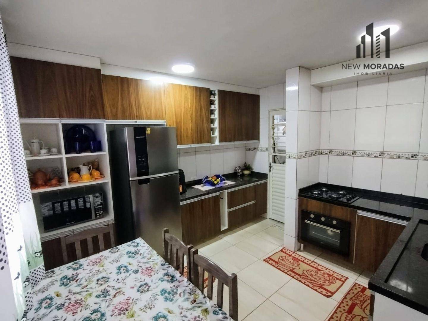 Sobrado à venda com 4 quartos, 162m² - Foto 1