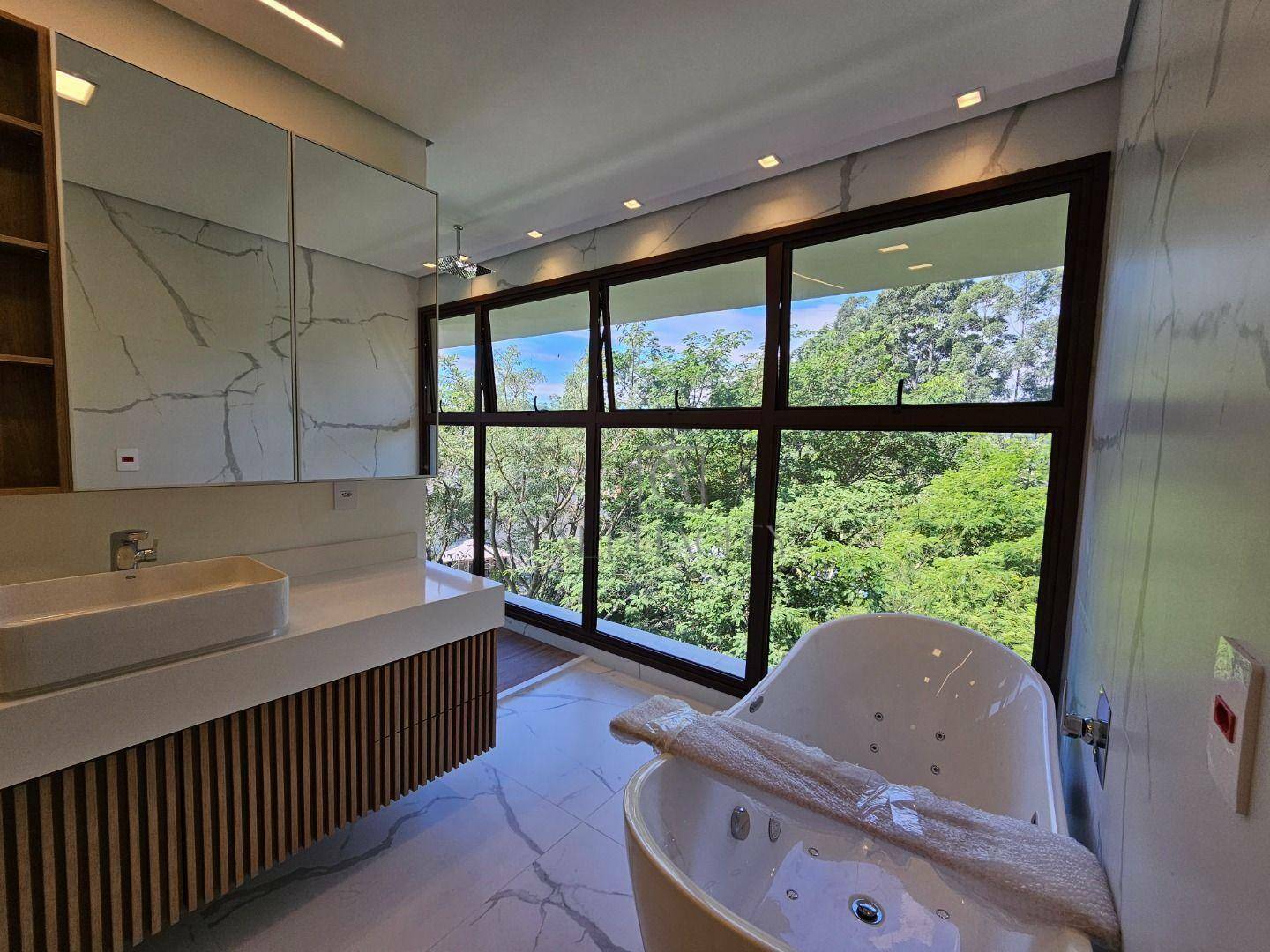 Casa de Condomínio à venda com 4 quartos, 1010m² - Foto 22