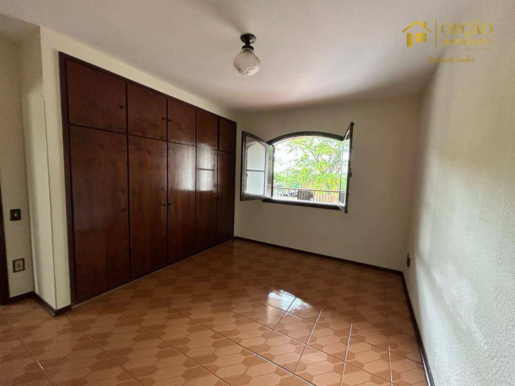 Casa à venda com 3 quartos, 337m² - Foto 10