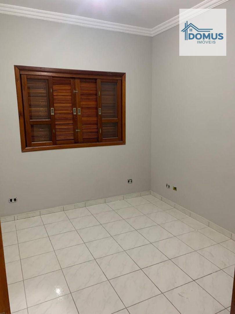 Casa à venda com 3 quartos, 88m² - Foto 4