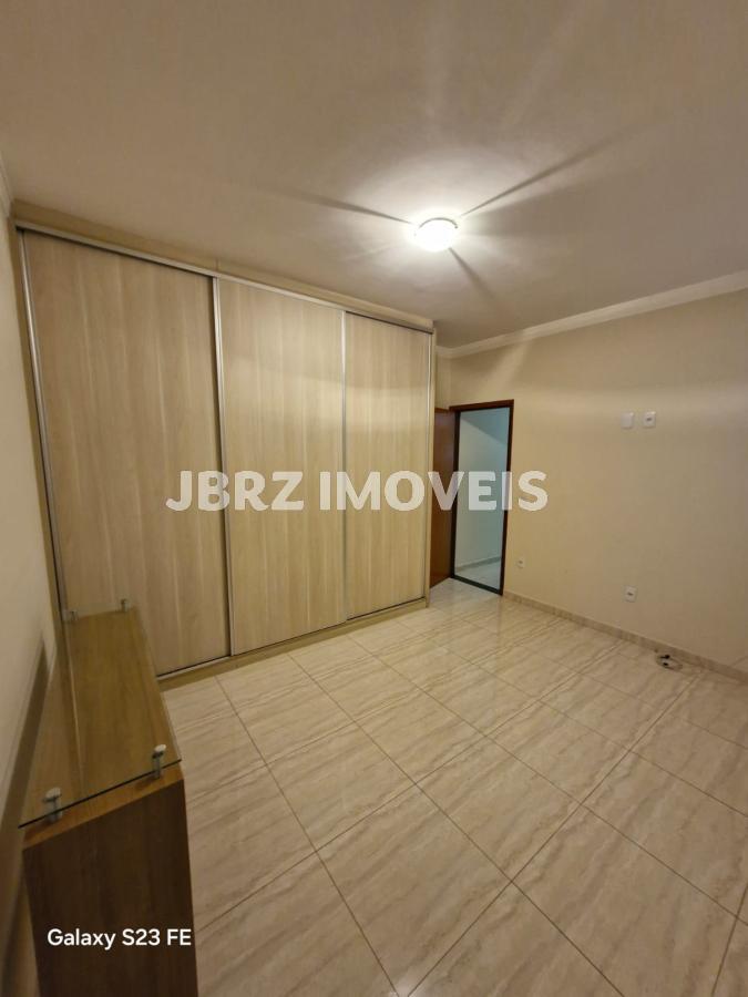 Casa à venda com 2 quartos, 125m² - Foto 12