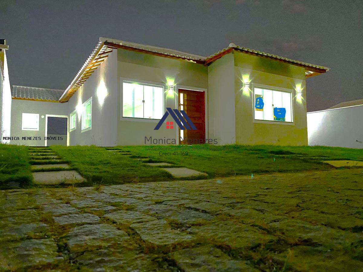 Casa à venda com 3 quartos, 120m² - Foto 1