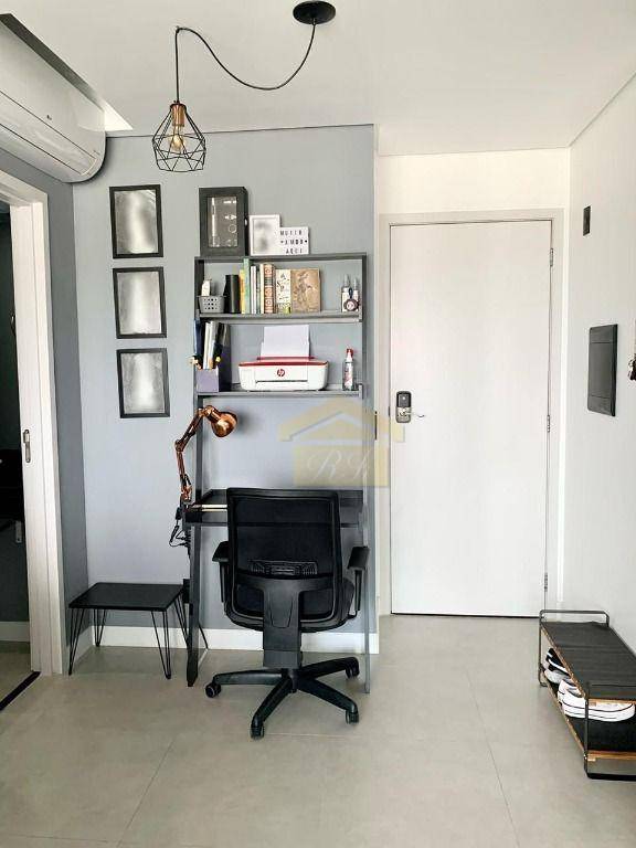 Apartamento à venda com 1 quarto, 43m² - Foto 9