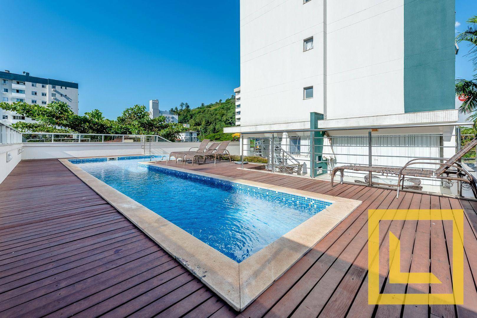 Apartamento à venda com 2 quartos, 105m² - Foto 19