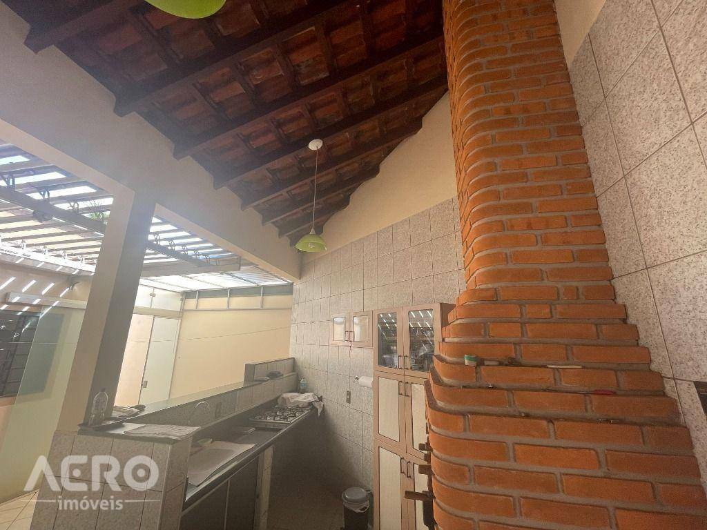 Casa à venda com 3 quartos, 161m² - Foto 36