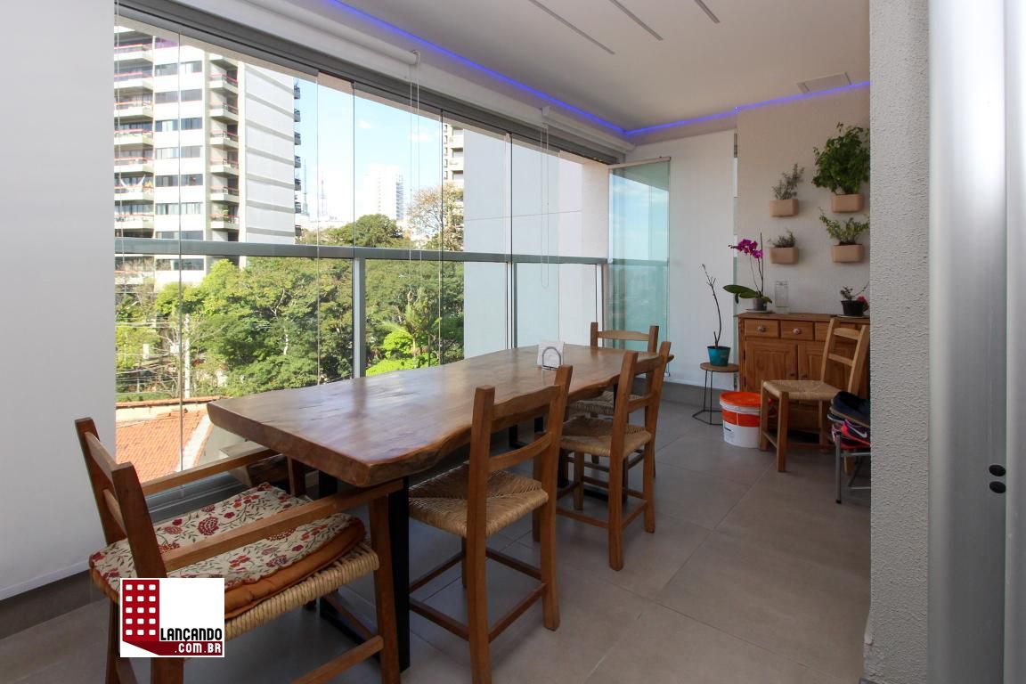 Apartamento à venda com 2 quartos, 68m² - Foto 1