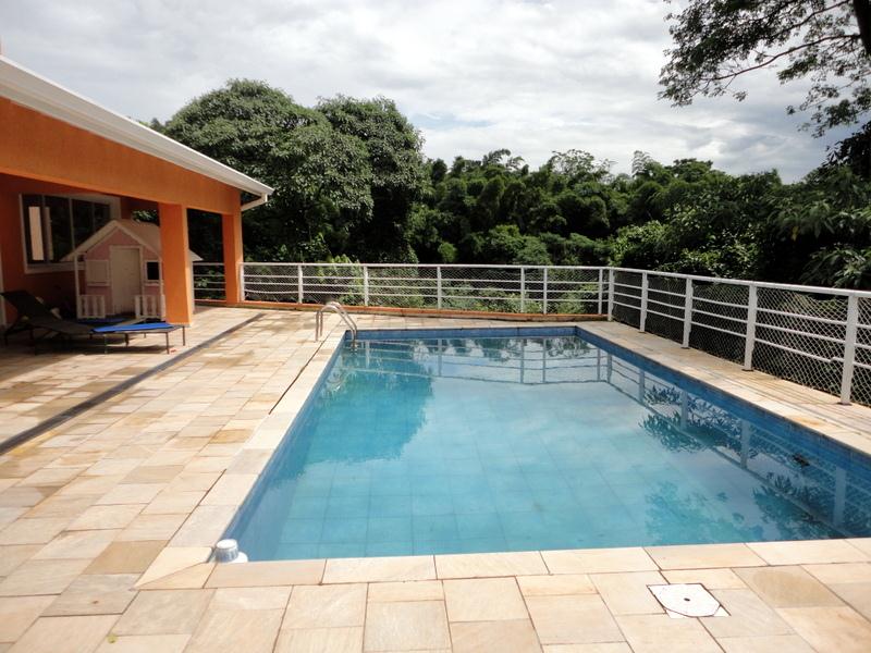 Casa de Condomínio à venda e aluguel com 5 quartos, 640m² - Foto 2